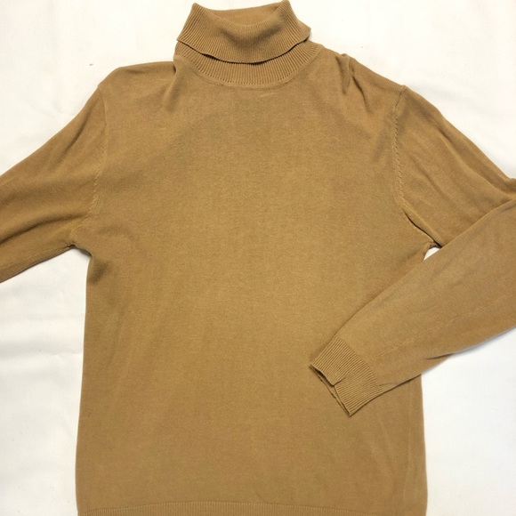 TAN TURTLE NECK - Picture 1 of 3